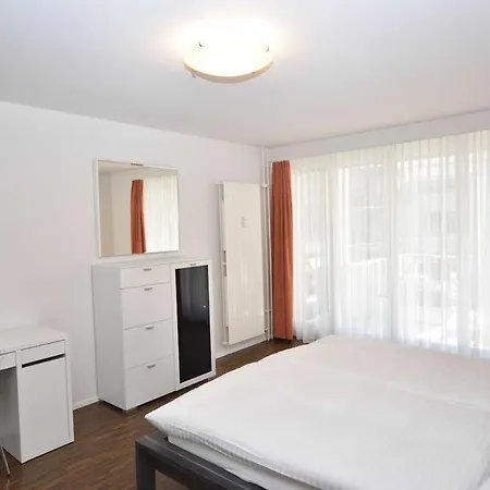 Very And Modern 2br Near - Flower 13 Apartment