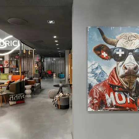 Moxy Hotel 3*