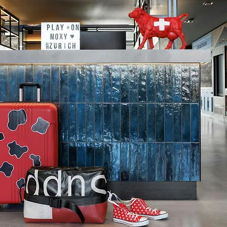 Moxy Hotel 3*