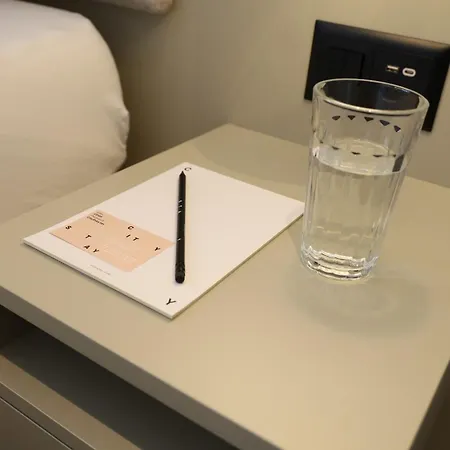 - Kieselgasse 4* Zurich