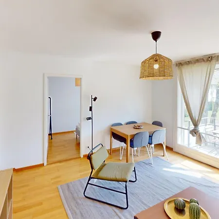 Apartment Functional With Balcony *