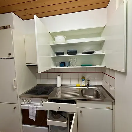 Style One Bedroom Yours Apartment *