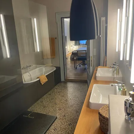 Exclusive Next To Main Station * Zurich
