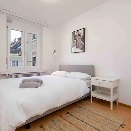 Kaya 4b * Zurich
