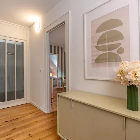 Apartment Vertical Suite - Zuerich *