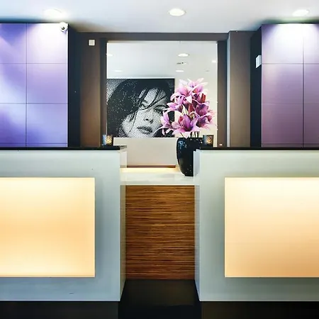 Hotel Leonardo Boutique Rigihof 4*