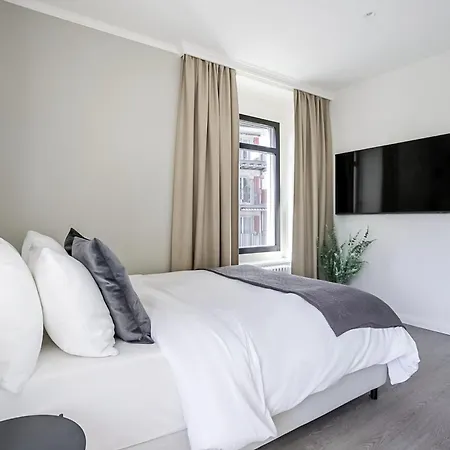 Charming In 4 Apartment Zurich