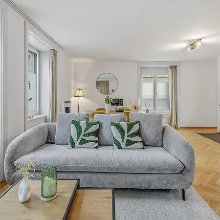 Im Stadtzentrum Gelegenes Mit Kingsize Bed Apartment *