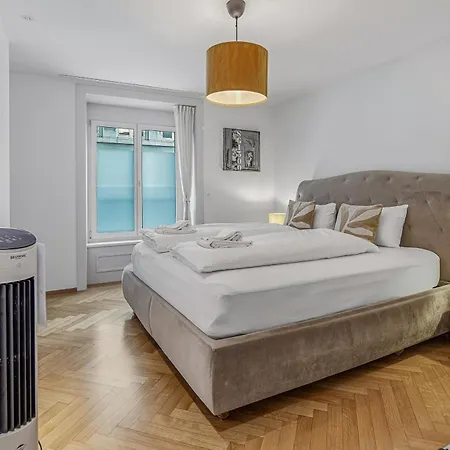 Apartment Im Stadtzentrum Gelegenes Mit Kingsize Bed Zürich