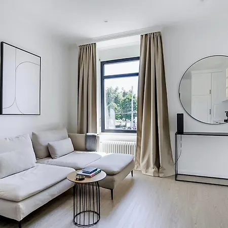 Charming In 4 Apartment Zurich