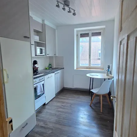 Apartment Cozy 2-bedroom In Vibrant