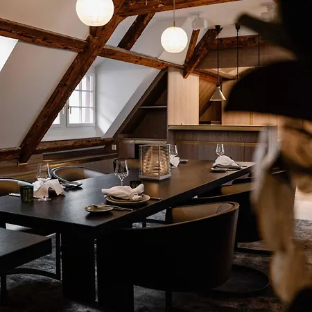 Hotel Mews House