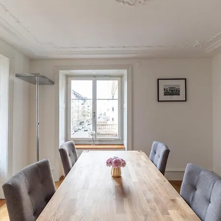 Apartment Awesome 2br Flat Near And Center - Sf16