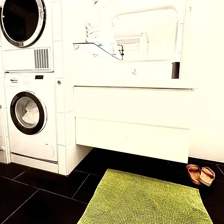 2 In Center Of Hb Station Apartment Zurich
