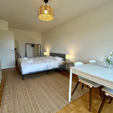 Cozy In Witikon District Apartment *