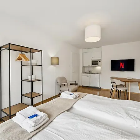 Very Centrally Located - Crown 15 Zurich