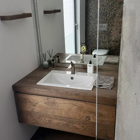 Penthouse Mit Whirlpool & Riesenterrasse Apartment