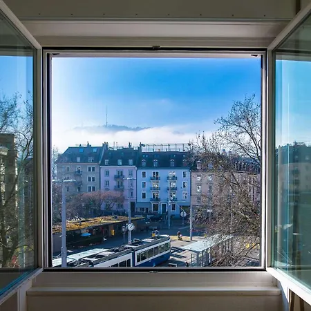 Spacious Flat With Game & Pool Table * Zurich