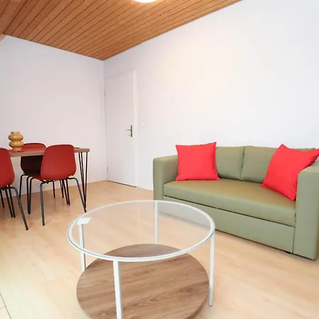 Minutes Walk From Google Hq View Apartment *