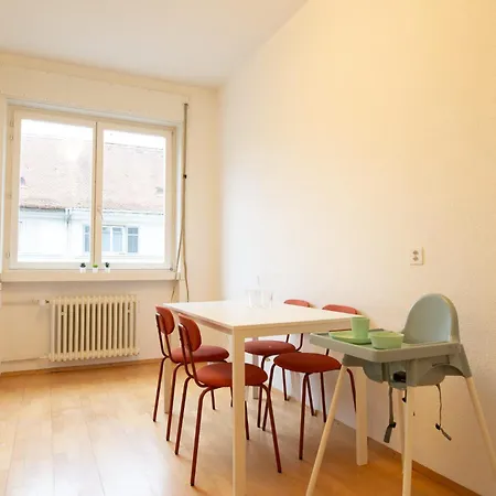 Spacious Flat With Game & Pool Table * Zurich