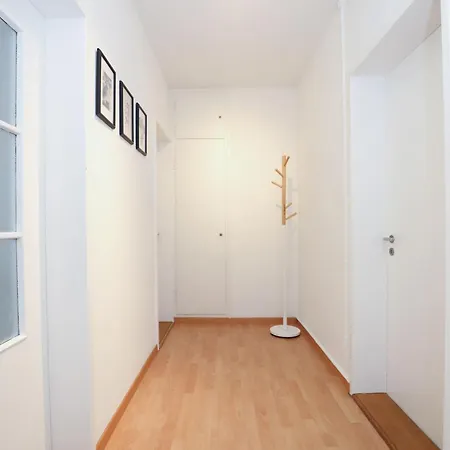 Apartment Airy Near Uetliberg Nature Zurich