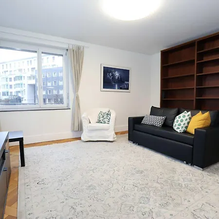 Steps From Sihlcity Free Parking Dining And Transit Apartment Zürich