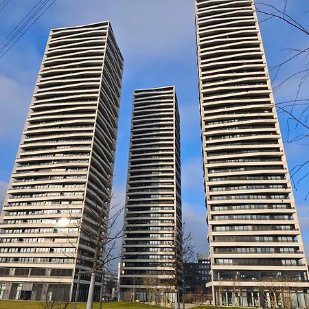 Sun Tower Apartment *