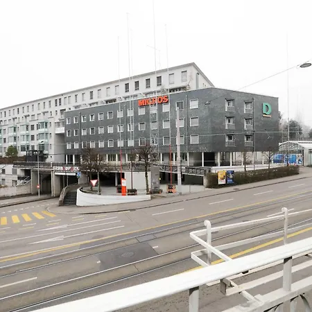 Steps From Sihlcity Free Parking Dining And Transit Apartment *