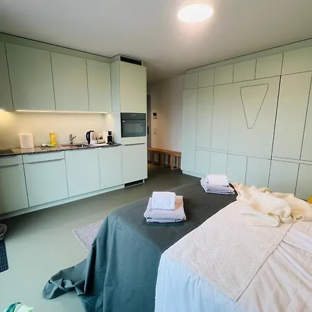 Modern Living, Luxe Apartment *