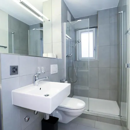 Steps From Sihlcity Free Parking Dining And Transit Apartment *