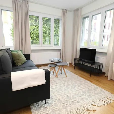 New Center With Private Entry & Parking Zurich