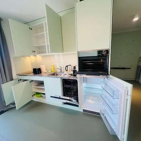 Modern Living, Luxe Apartment