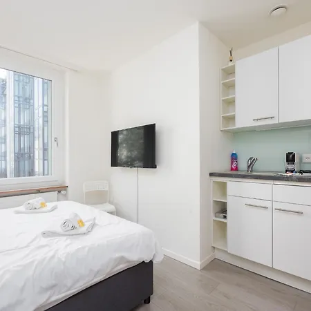 Apartment Delta - Bertastrasse - Self Check-in Zurich