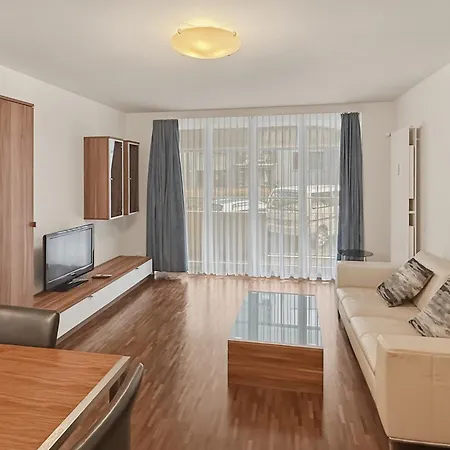 1br With Balcony Near - Flower 1 Apartment Zurich