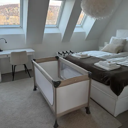Apartment Modern Next To Hb With Roof Terrace *