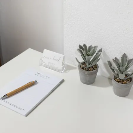 Stayy Nº7 & - Premium 24h Self Check-in 3* Zürich