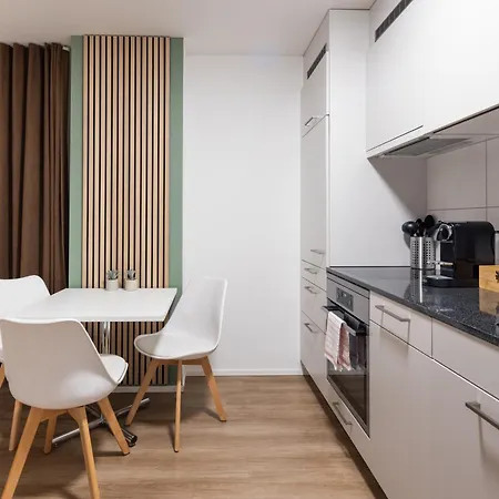 Stayy Nº7 & - Premium 24h Self Check-in Aparthotel Zürich
