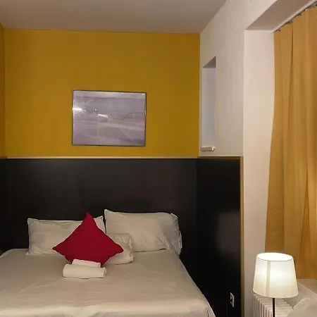 Aparthotel Inside Five