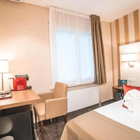 Aparthotel Inside Five 3*