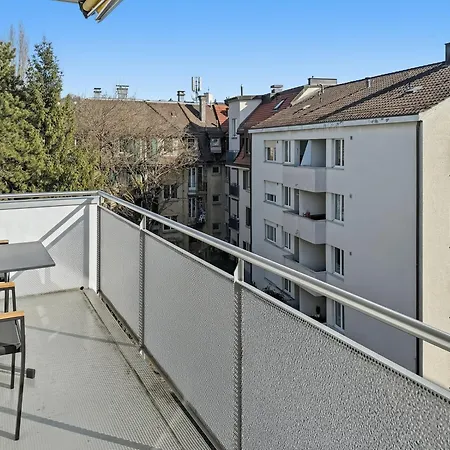 Bright And Quiet In The Center - Sky11 Apartment *