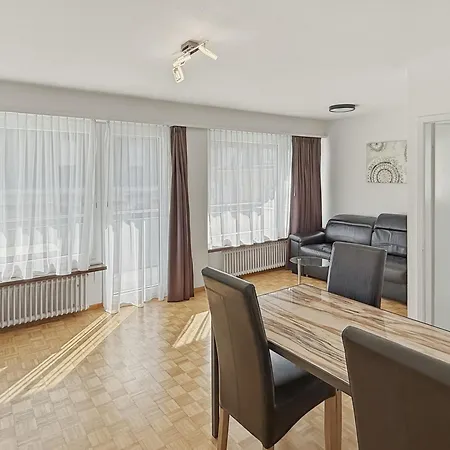 Very 1br Flat With Sunny Balcony - Sky4 Apartment *