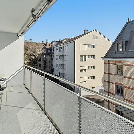 Very 1br Flat With Sunny Balcony - Sky4 Apartment