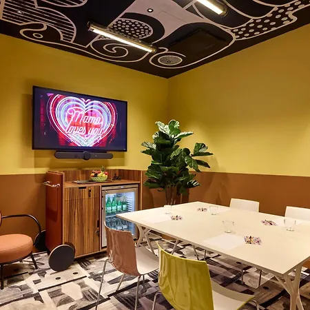 Mama Shelter Hotel 4*