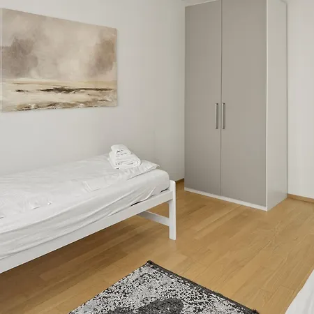 2br Flat In The Center - West 12 Apartment *