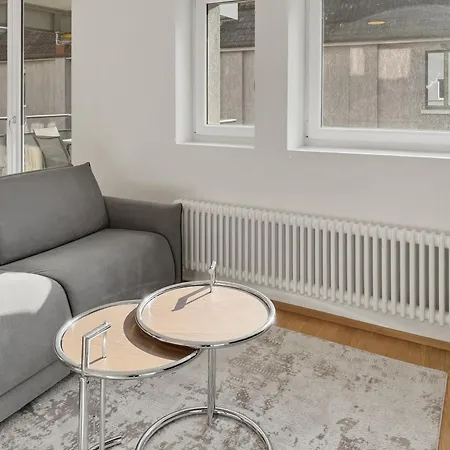 Apartment 1br With Balcony - West 13 *