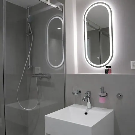 Visionapartments Leonhardstrasse - Self Check-in Aparthotel