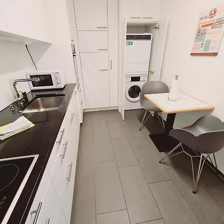 Executive 2br Flat In The Centre - Mainau 9 Apartment