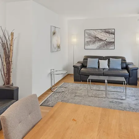 2br Near The And Center - Dahlia 6 Apartment