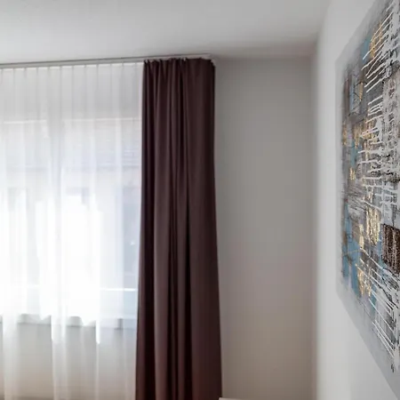 Executive 2br Flat In The Centre - Mainau 9 Apartment