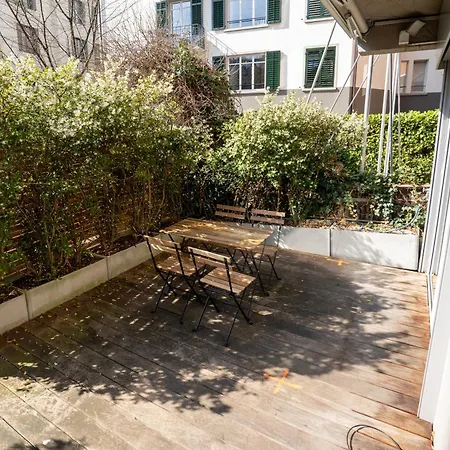 Apartment Newly Renovated Next To With Private Terrace